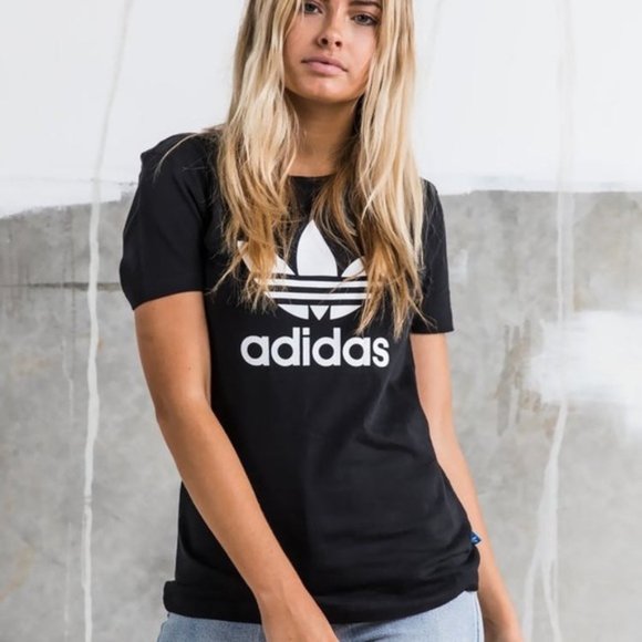 adidas Tops - Adidas Originals boyfriend trefoil t-shirt NWT